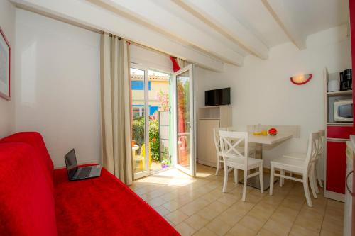 Residence Goelia Sun Village in ปอร์ตีราญ Residence Goelia Sun Village in ปอร์ตีราญ
