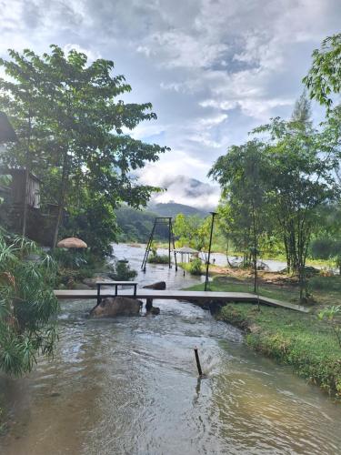 โดมอิงธาร บ้านสวนสราญชล in バン ナー サン โดมอิงธาร บ้านสวนสราญชล in バン ナー サン