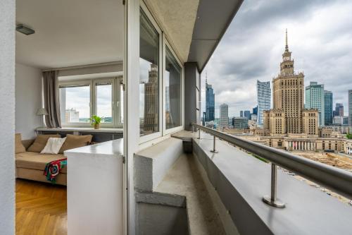 Chmielna 35 by Homeprime