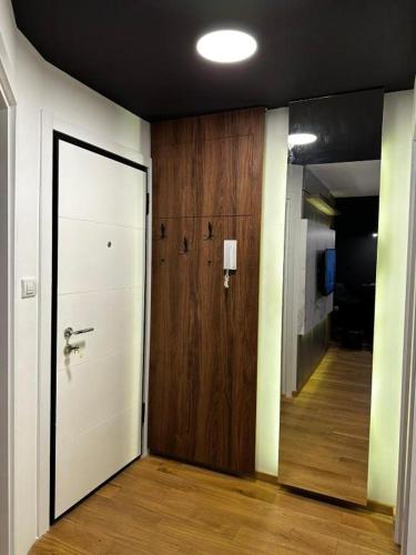 LUXURY APARTMAN ELENI ROOMS oaza mira i tišine u centru Vrnjačke banje (LUXURY APARTMAN ELENI ROOMS oaza mira i tisine u centru Vrnjacke banje) in 弗尔尼亚奇卡矿泉镇 LUXURY APARTMAN ELENI ROOMS oaza mira i tišine u centru Vrnjačke banje (LUXURY APARTMAN ELENI ROOMS oaza mira i tisine u centru Vrnjacke banje) in 弗尔尼亚奇卡矿泉镇