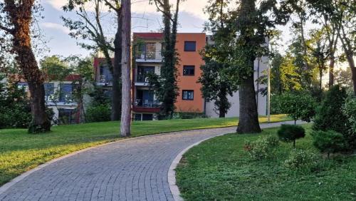 LUXURY APARTMAN ELENI ROOMS oaza mira i tišine u centru Vrnjačke banje (LUXURY APARTMAN ELENI ROOMS oaza mira i tisine u centru Vrnjacke banje) in 弗尔尼亚奇卡矿泉镇 LUXURY APARTMAN ELENI ROOMS oaza mira i tišine u centru Vrnjačke banje (LUXURY APARTMAN ELENI ROOMS oaza mira i tisine u centru Vrnjacke banje) in 弗尔尼亚奇卡矿泉镇