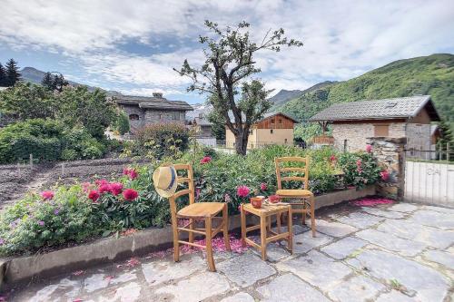 Résidence Saint Marcel - Chalet familial · Centre village de St Marcel · Terrasse ouest MAE-2924 (Residence Saint Marcel - Chalet familial · Centre village de St Marcel · Terrasse ouest MAE-2924) in Saint-Marcel Résidence Saint Marcel - Chalet familial · Centre village de St Marcel · Terrasse ouest MAE-2924 (Residence Saint Marcel - Chalet familial · Centre village de St Marcel · Terrasse ouest MAE-2924) in Saint-Marcel
