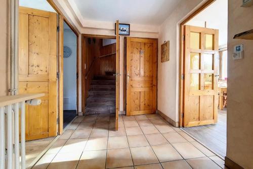 Résidence Saint Marcel - Chalet familial · Centre village de St Marcel · Terrasse ouest MAE-2924 (Residence Saint Marcel - Chalet familial · Centre village de St Marcel · Terrasse ouest MAE-2924) in Saint-Marcel Résidence Saint Marcel - Chalet familial · Centre village de St Marcel · Terrasse ouest MAE-2924 (Residence Saint Marcel - Chalet familial · Centre village de St Marcel · Terrasse ouest MAE-2924) in Saint-Marcel