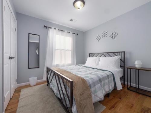 Spacious Retreat for 16 Your Perfect Group Getaway