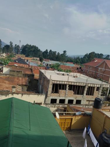 Apartemen m² dengan 1 kamar tidur dan 1 kamar mandi pribadi di Kabale (Speke homes and apartments.) in Kabale Apartemen m² dengan 1 kamar tidur dan 1 kamar mandi pribadi di Kabale (Speke homes and apartments.) in Kabale