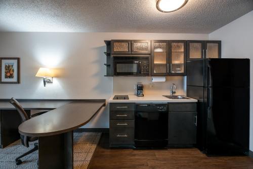 מטבח, Sonesta Simply Suites Dallas Richardson in דלאס(טי אקס) מטבח, Sonesta Simply Suites Dallas Richardson in דלאס(טי אקס)
