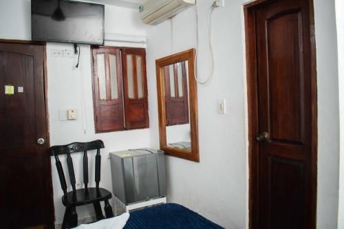 Hotel Majestic plaza in มองโปส Hotel Majestic plaza in มองโปส