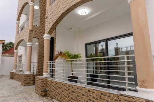 시설, A J Residences in 브루푸트 시설, A J Residences in 브루푸트