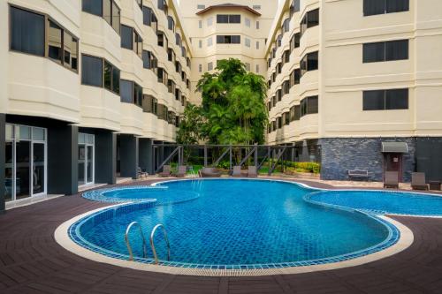 Piscina, Star Convention Hotel (Star Hotel) in Rayong Piscina, Star Convention Hotel (Star Hotel) in Rayong