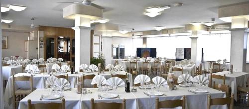 Restaurant, Hotel San Crispino in Morrovalle Restaurant, Hotel San Crispino in Morrovalle