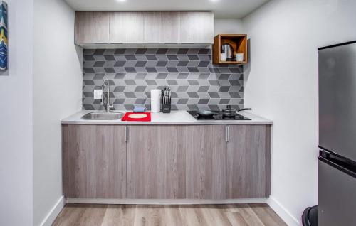 Newly Renovated Bright Studio in Rochester (New York) Newly Renovated Bright Studio in Rochester (New York)