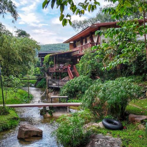 ห้องลานเคียงดาว บ้านสวนสราญชล in バン ナー サン ห้องลานเคียงดาว บ้านสวนสราญชล in バン ナー サン
