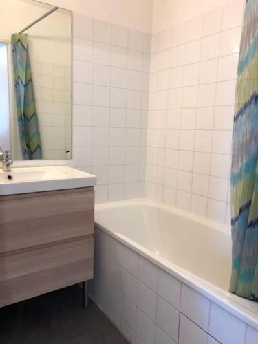 Le Zen Meteo France - Studio Tout Confort - Metro in Angely Le Zen Meteo France - Studio Tout Confort - Metro in Angely