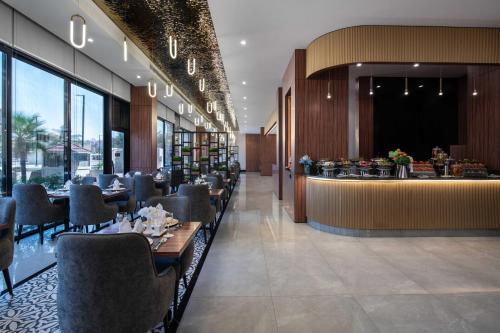 WARWICK AL JUBIAL HOTEL in Al Jubail WARWICK AL JUBIAL HOTEL in Al Jubail