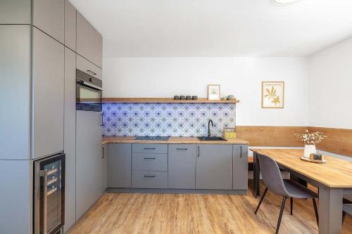 Konyha, Apartmán Na peci Deštné (Apartman Na peci Destne) in Destne V Orlickych Horach Konyha, Apartmán Na peci Deštné (Apartman Na peci Destne) in Destne V Orlickych Horach