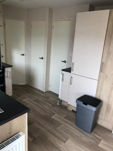 Konyha, Chalet ZeeWave I 6 Personen I Renesse I Niederlande in Lagezoom Konyha, Chalet ZeeWave I 6 Personen I Renesse I Niederlande in Lagezoom