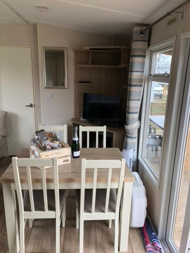 Létesítmények, Chalet ZeeWave I 6 Personen I Renesse I Niederlande in Lagezoom Létesítmények, Chalet ZeeWave I 6 Personen I Renesse I Niederlande in Lagezoom