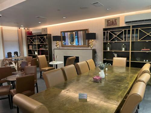 호텔 스탠퍼드 (Hotel Stanford) in 그래머시 호텔 스탠퍼드 (Hotel Stanford) in 그래머시