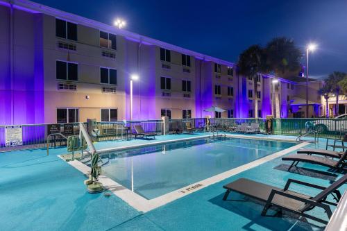 Swimming pool, Sleep Inn Ormond Beach - Daytona in Ormond Beach Swimming pool, Sleep Inn Ormond Beach - Daytona in Ormond Beach