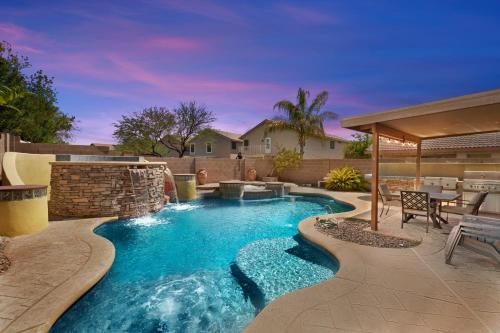Modern Phoenix Haven W Private Pool & Patio!