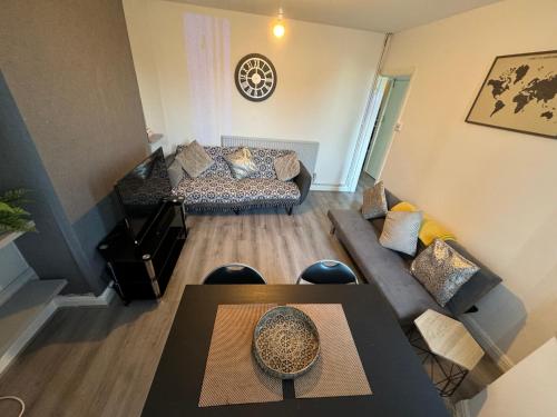 3 bedroom cosy home in Birmingham in Oldbury 3 bedroom cosy home in Birmingham in Oldbury