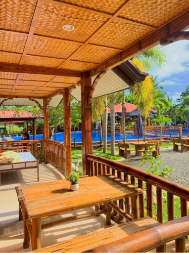 Anelasplace Freshwater Resort in Gloria Anelasplace Freshwater Resort in Gloria