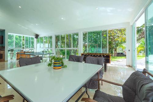 Létesítmények, Spacious Villa with Pool and Sports Area in El Campestre Létesítmények, Spacious Villa with Pool and Sports Area in El Campestre