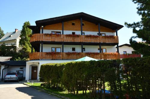 Penzion Pazicky in Stara Lesna Penzion Pazicky in Stara Lesna