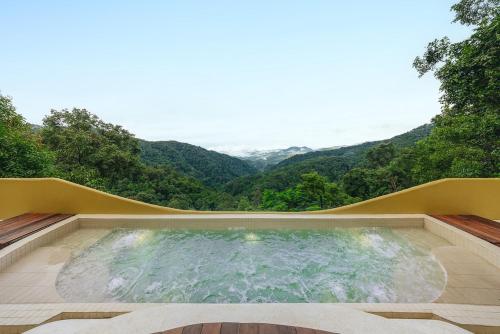 Zwembad, Lannawild in Mae On gebied Zwembad, Lannawild in Mae On gebied