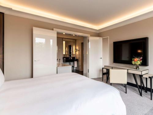 Sofitel Frankfurt Opera - image 3