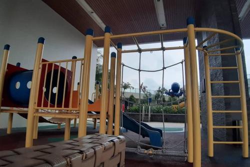 Luxurious Ancol Mansion Apartment in Ancol Luxurious Ancol Mansion Apartment in Ancol