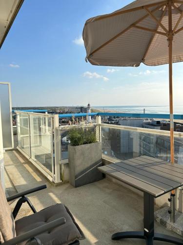balkon/taras, Sterflat aan Zee in Egmond aan Zee balkon/taras, Sterflat aan Zee in Egmond aan Zee