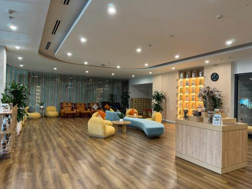 Flamingos Hai Tien- Deluxe room 61m, 2 phong, view thang bien, ban cong rong in Hai Tien Beach Flamingos Hai Tien- Deluxe room 61m, 2 phong, view thang bien, ban cong rong in Hai Tien Beach