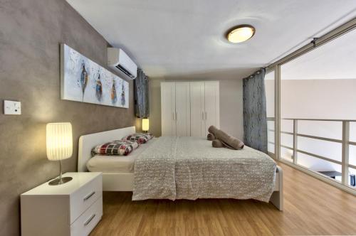 Spinola Bay Sunset Seaview Duplex Apartments and Penthouse