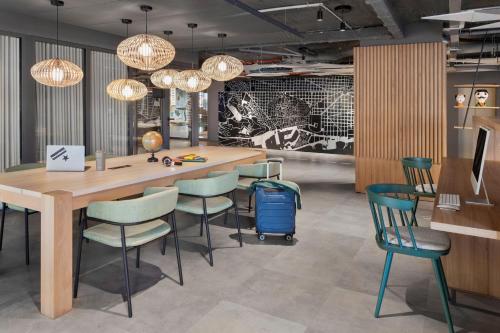 Soba za sastanke / plesna dvorana, Moxy Barcelona in Sants-Montjuïc Soba za sastanke / plesna dvorana, Moxy Barcelona in Sants-Montjuïc