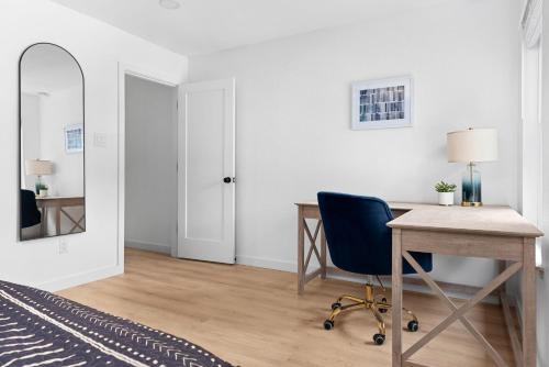 Fast Wifi, Desks - SoCo, DT, Zilker