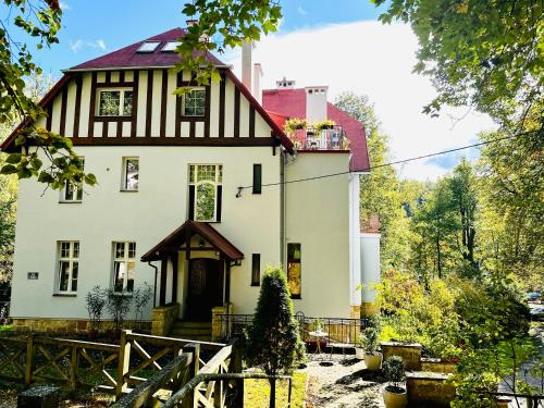 A szálláshely kívülről, Spa Park Guest Rooms in Dlugopole Zdroj A szálláshely kívülről, Spa Park Guest Rooms in Dlugopole Zdroj