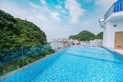 Okružje, Sand Hotel in Cat Ba Island Okružje, Sand Hotel in Cat Ba Island