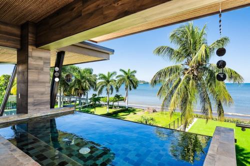Modern Beachfront Villa 2 Pools Sunsets in Potrero Modern Beachfront Villa 2 Pools Sunsets in Potrero
