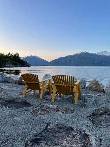 Vistas, Seaside 3-bedroom Holiday home in Balestrand Vistas, Seaside 3-bedroom Holiday home in Balestrand