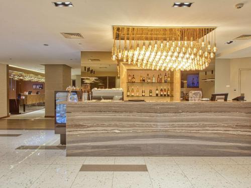 Restaurant, Novotel Suites Manila At Acqua in Mandaluyong Restaurant, Novotel Suites Manila At Acqua in Mandaluyong