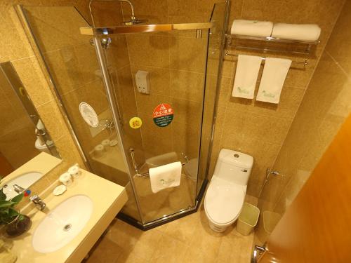 This photo about GreenTree Inn Vatica AnHui HuangShan Tunxi Ancient Street East Huangshan Road Hotel shared on HyHotel.com