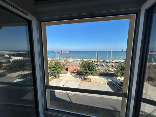 Vistas, Le Central - Studio avec vue mer in Langrune-Sur-Mer Vistas, Le Central - Studio avec vue mer in Langrune-Sur-Mer