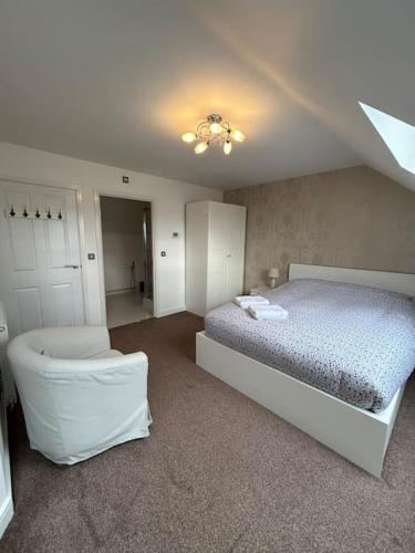 Nice house close to the city centre and stadium