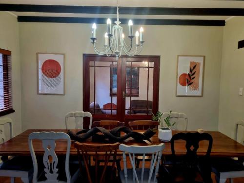 Létesítmények, The Jones in Kaapsehoop Létesítmények, The Jones in Kaapsehoop