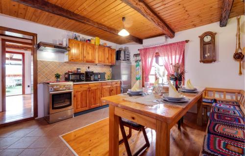 ห้องครัว, Stunning Home In Hrascina With Sauna in ฮราสซินา ห้องครัว, Stunning Home In Hrascina With Sauna in ฮราสซินา