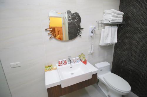 This photo about Reverside Villa shared on HyHotel.com