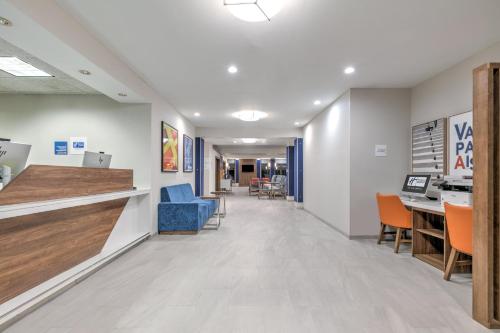 A szálláshely kívülről, Holiday Inn Express Hotel and Suites Valparaiso By IHG in Valparaiso (Indiana) A szálláshely kívülről, Holiday Inn Express Hotel and Suites Valparaiso By IHG in Valparaiso (Indiana)