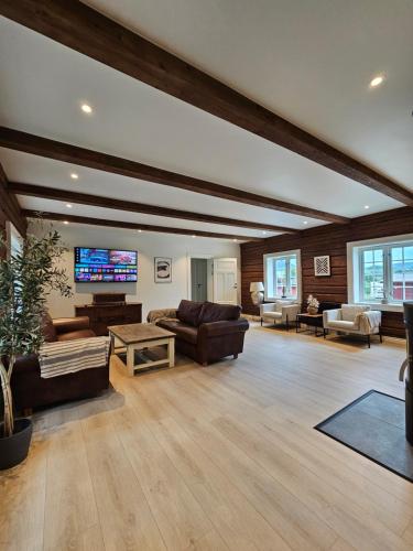 Stort hus med 2 leiligheter til leie på Lundamo, Perfekt for større grupper! (Stort hus med 2 leiligheter til leie pa Lundamo, Perfekt for større grupper!) in Storen Stort hus med 2 leiligheter til leie på Lundamo, Perfekt for større grupper! (Stort hus med 2 leiligheter til leie pa Lundamo, Perfekt for større grupper!) in Storen