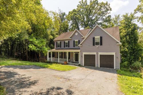 Entire 4-BR in Beloved DC Area Takoma Park in Takoma Park Entire 4-BR in Beloved DC Area Takoma Park in Takoma Park